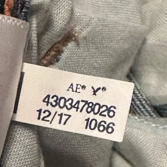 American Eagle Outfitters Kick Boot Jeans - Picture 9 of 12